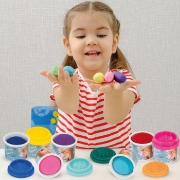 Imagine 10 BORCANASE DE PLASTILINA FROZEN IN PUNGA DE PLASTIC