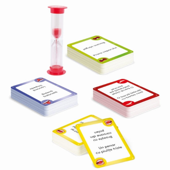 Imagine JOC DE CARTI CU GURA PANA LA URECHI