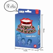 Imagine JOC DE CARTI CU GURA PANA LA URECHI