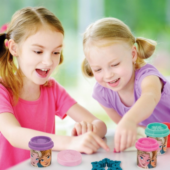 Imagine Găletușa cu 4 borcănașe de plastilină și accesorii Frozen