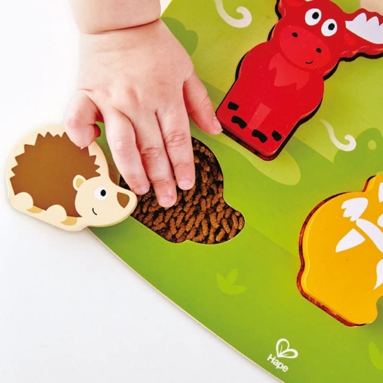 Imagine Hape Puzzle Tactil – Animalele din pădure