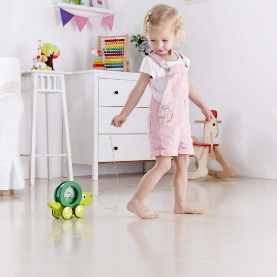 Imagine Hape broscuta plimbareata - Tito