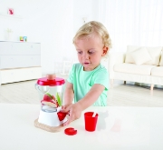 Imagine Hape blender smoothie