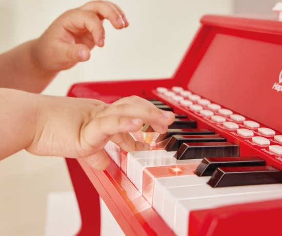 Imagine Hape pian electronic roșu cu lumini