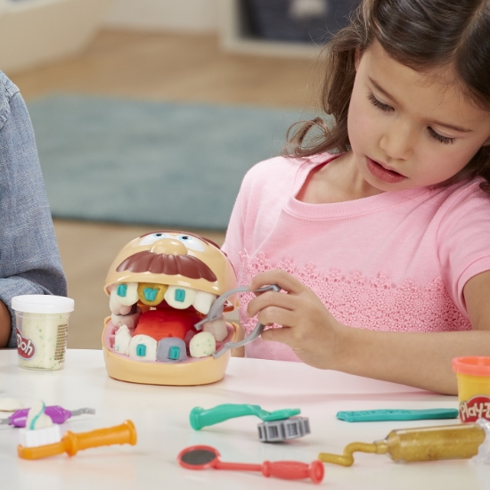 Imagine Play-Doh Set dentistul cu accesorii și dinți colorați
