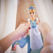 Imagine PAPUSA PRINTESA STRALUCITOARE CINDERELLA