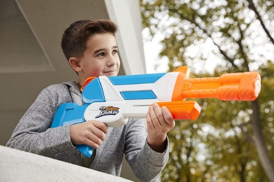 Imagine NERF BLASTER CU APA SUPER SOAKER TWISTER