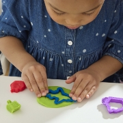 Imagine PLAY DOH STARTERS COVORAS DE JOACA PLIABIL