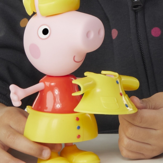 Imagine PEPPA PIG SET FIGURINA SI ACCESORII VESTIMENTARE PEPPA PIG 15CM