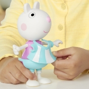 Imagine PEPPA PIG SET FIGURINA SI ACCESORII VESTIMENTARE OITA SUZY 15CM