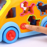 Imagine Camioneta interactivă cu forme – Învață, rotește, potrivește!