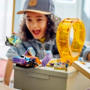 Imagine LEGO CITY STUNTZ CASCADORIE ZDROBITOARE IN BUCLA 60338