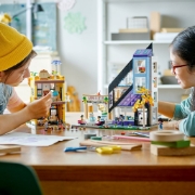 Imagine LEGO FRIENDS FLORARIE SI MAGAZIN DE DESIGN IN CENTRUL ORASULUI 41732