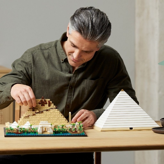 Imagine LEGO Architecture Marea Piramidă din Giza 21058