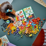 Imagine LEGO CLASSIC O MULTIME DE CARAMIZI 11030