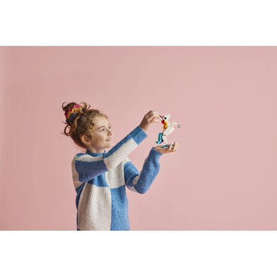 Imagine Lego Creator Unicorn Magic 31140