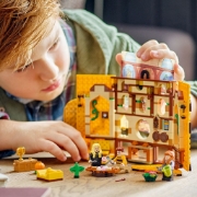 Imagine LEGO HARRY POTTER BANNERUL CASEI HUFFLEPUFF 76412