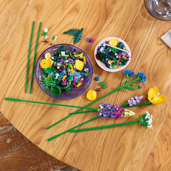 Imagine LEGO Icons Buchet de flori de câmp 10313
