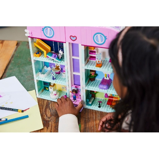 Imagine LEGO Gabby’s Dollhouse Casa de păpuși a lui Gabby 10788