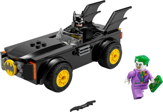 Imagine Lego Super Heroes Urmărire pe Batmobile Batman contra Joker 76264