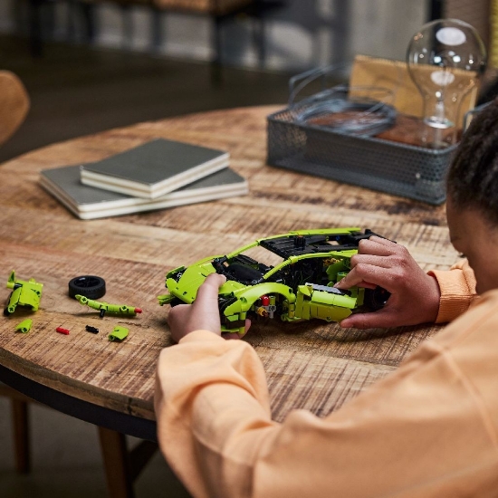 Imagine Lego Technic Lamborghini Huracán Tecnica 42161