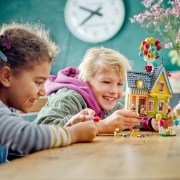 Imagine LEGO Disney Casa din filmul Up 43217