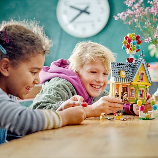 Imagine LEGO Disney Casa din filmul Up 43217