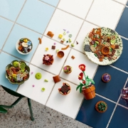 Imagine LEGO ICONS PLANTE DE MICI DIMENSIUNI 10329