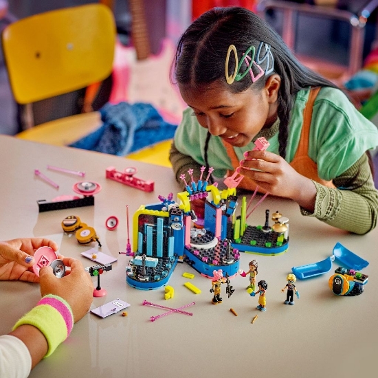 Imagine Lego Friends concurs muzical în orașul Heartlake 42616