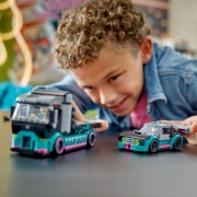 Imagine LEGO CITY MASINA DE CURSE SI CAMION TRANSPORTATOR DE MASINI 60406