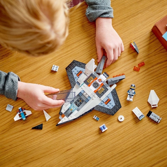 Imagine Lego City Nava spațială interstelară 60430