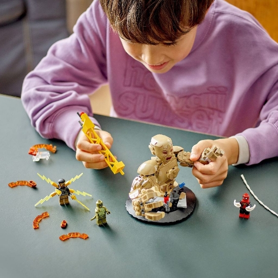 Imagine  Lego Super Heroes Omul Păianjen vs Sandman Bătălia finală 76280