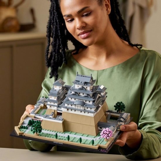 Imagine LEGO Architecture Castelul Himeji 21060