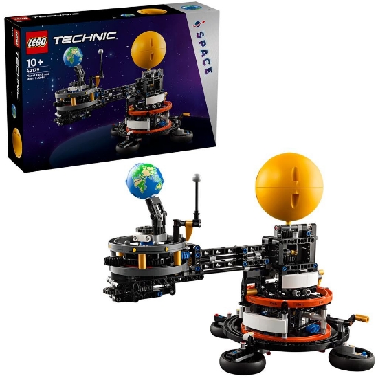 Imagine LEGO Technic Planeta Pământ și Luna pe orbită 42179