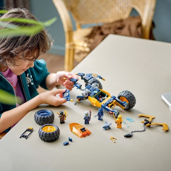 Imagine Lego Ninjago Vehiculul de teren ninja al lui Arin 71811