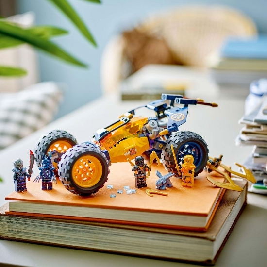 Imagine Lego Ninjago Vehiculul de teren ninja al lui Arin 71811
