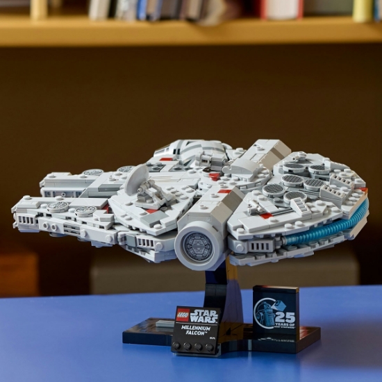 Imagine Lego Star Wars Millennium Falcon 75375