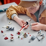 Imagine LEGO STAR WARS EVADARE PE MOTOCICLETA DE VITEZA BARC 75378