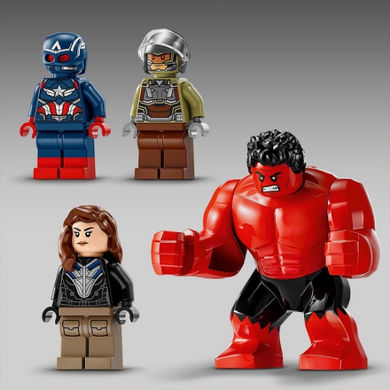 Imagine LEGO Marvel Super Heroes Bătălia dintre Căpitanul America și Hulk Roșu 76292