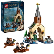 Imagine LEGO Harry Potter Hangar pentru bărci la Castelul Hogwarts 76426