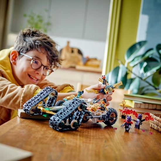 Imagine Lego Ninjago Vehicul combinat al echipei ninja 71820