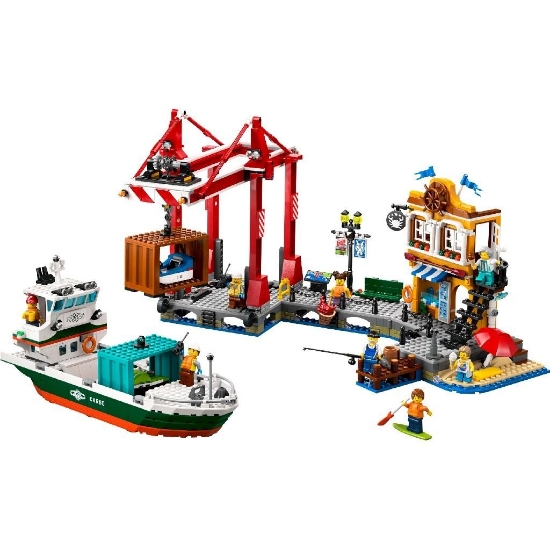 Imagine Lego City Port și navă de transport marfă 60422