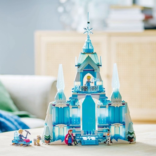 Imagine LEGO Disney Princess Palatul de gheață al Elsei 43244