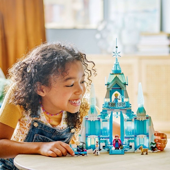 Imagine LEGO Disney Princess Palatul de gheață al Elsei 43244