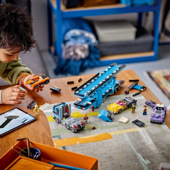 Imagine Lego City Camion transportor de mașini sport 60408