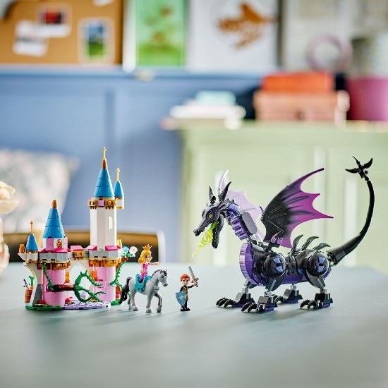 Imagine LEGO Disney Princess Maleficent sub formă de dragon 43240