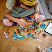 Imagine LEGO Friends Sporturi nautice în tabăra de aventuri 42626