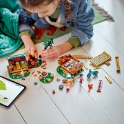 Imagine LEGO FRIENDS CABANE CONFORTABILE IN TABARA DE AVENTURI 42624