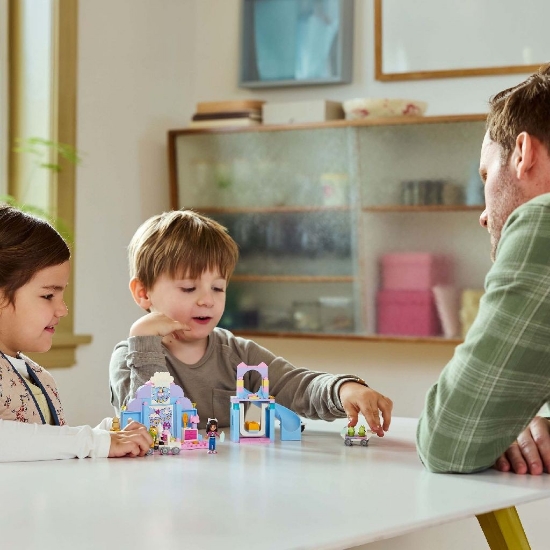 Imagine LEGO Gabby’s Dollhouse Pisi-Cresa Ureche a lui Gabby 10796