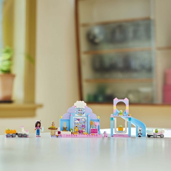 Imagine LEGO Gabby’s Dollhouse Pisi-Cresa Ureche a lui Gabby 10796